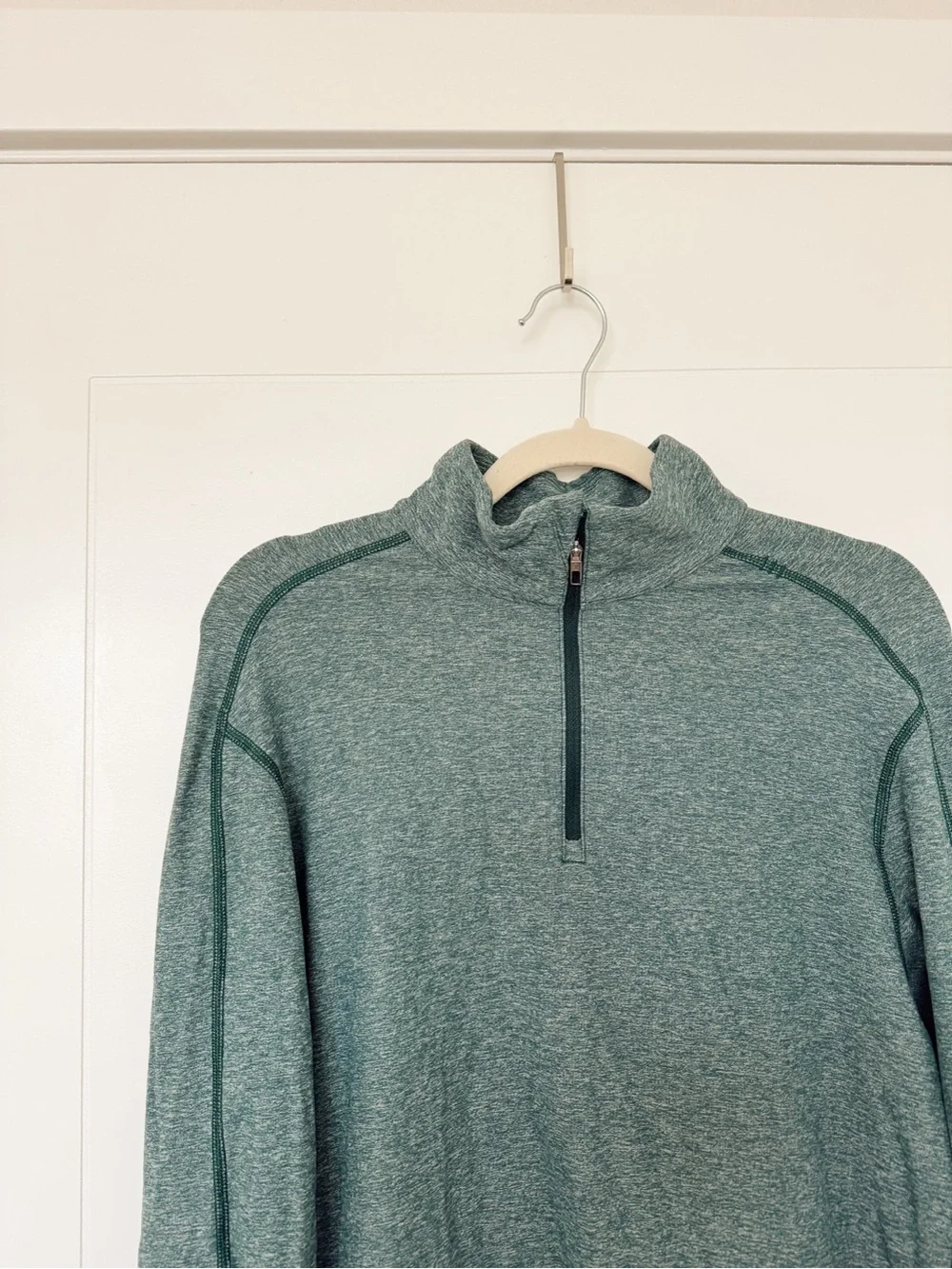 Lululemon Men's Heather Green Quarter-Zip Pullover